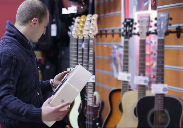 Guitar Buying Guide